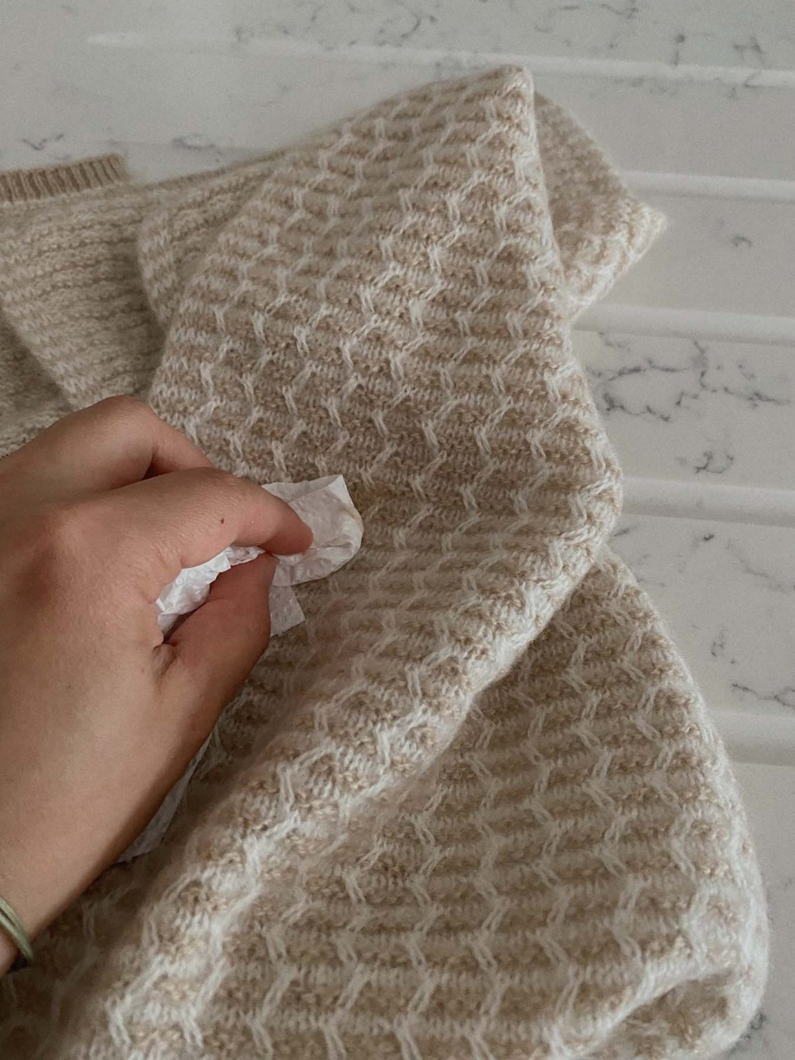 How to Wash Cashmere - The Ultimate Guide • Oats & Rice