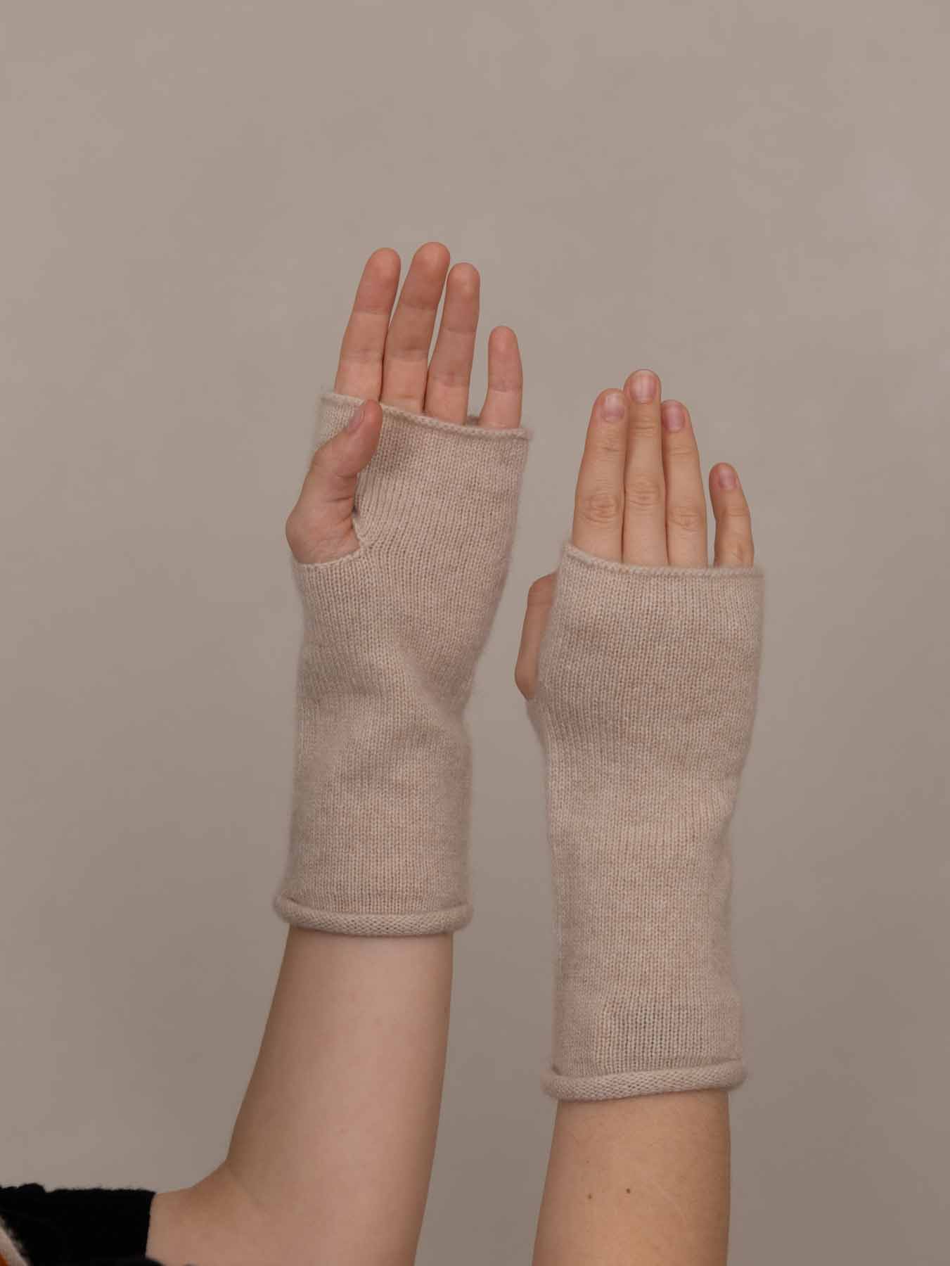Nori Wrist Warmers Ivory