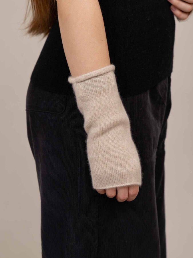 Nori Wrist Warmers Ivory