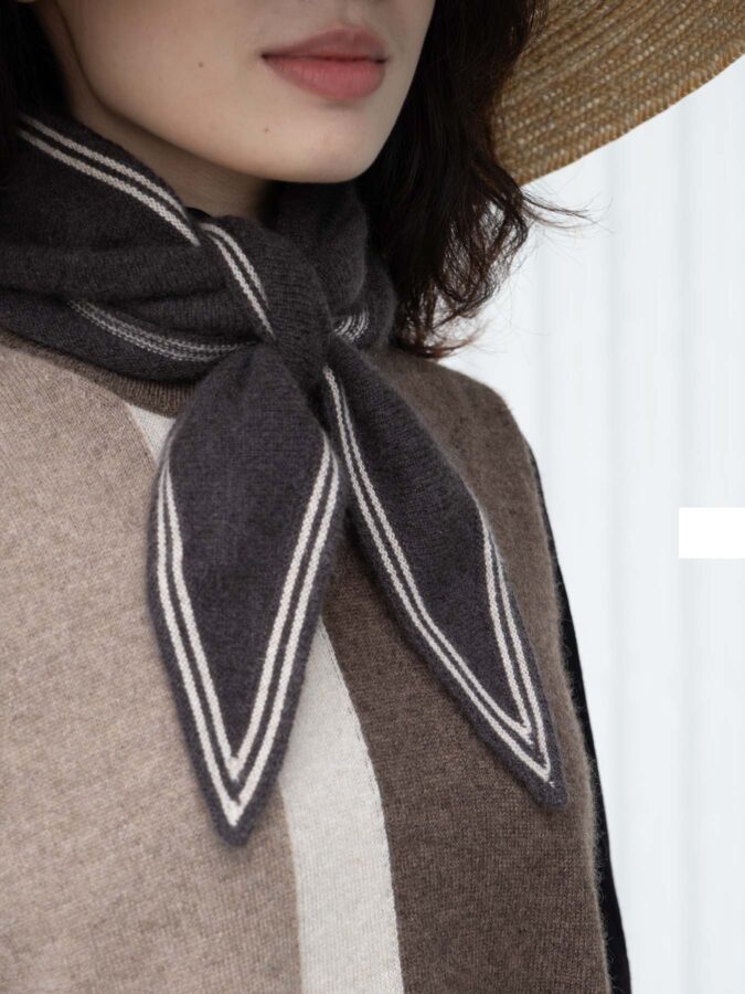 Bronte Spindle-shaped Knitted Cashmere Scarf Cacao