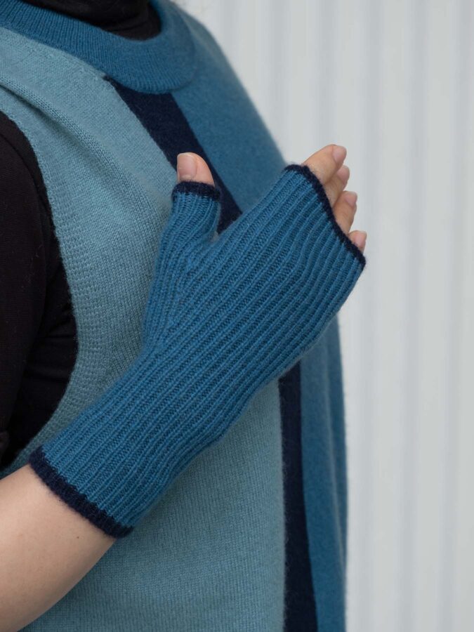 Dorothy Cashmere Ribbed Fingerless Gloves Aegean