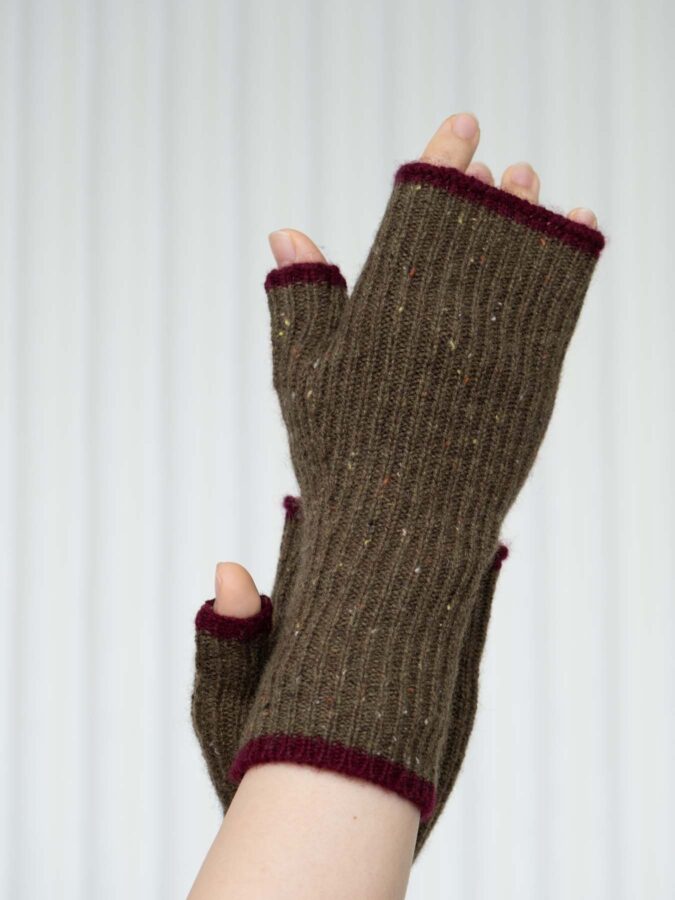Dorothy Cashmere Ribbed Fingerless Gloves Green and Red