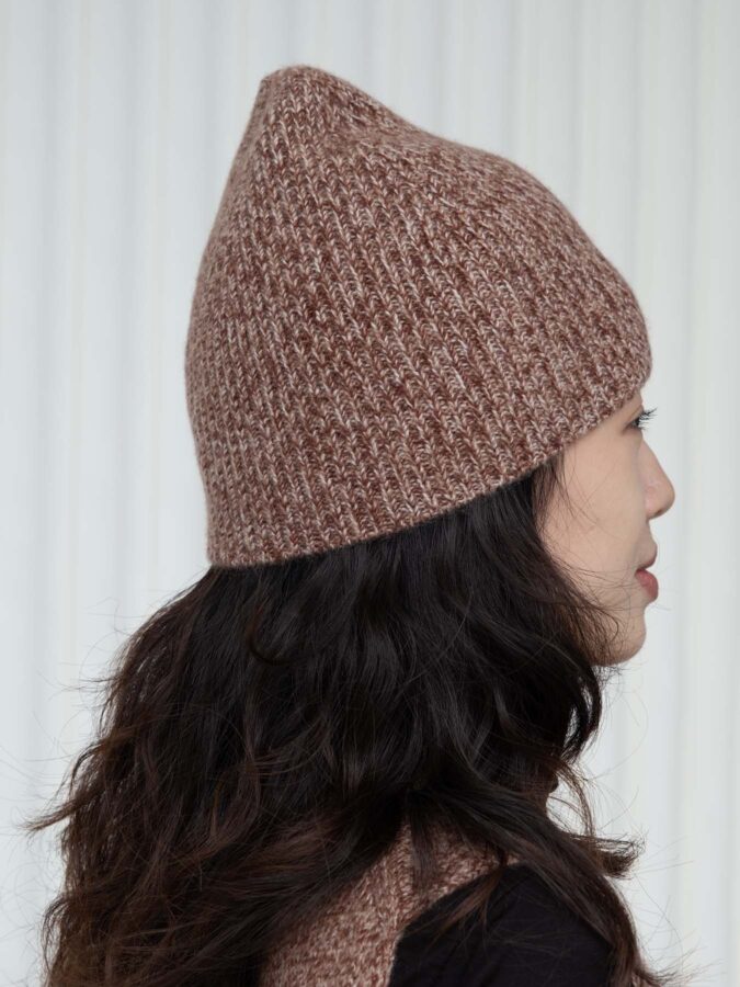 Hearth Marl Ribbed Cashmere Beanie Burgundy