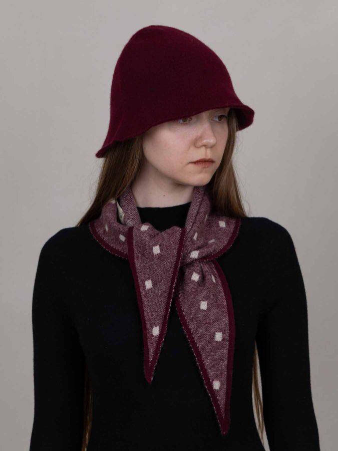 Mia Triangle Cashmere Neckerchief Wine