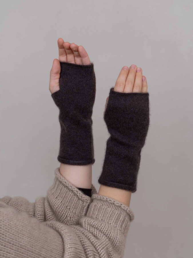 Nori Wrist Warmers Cocoa