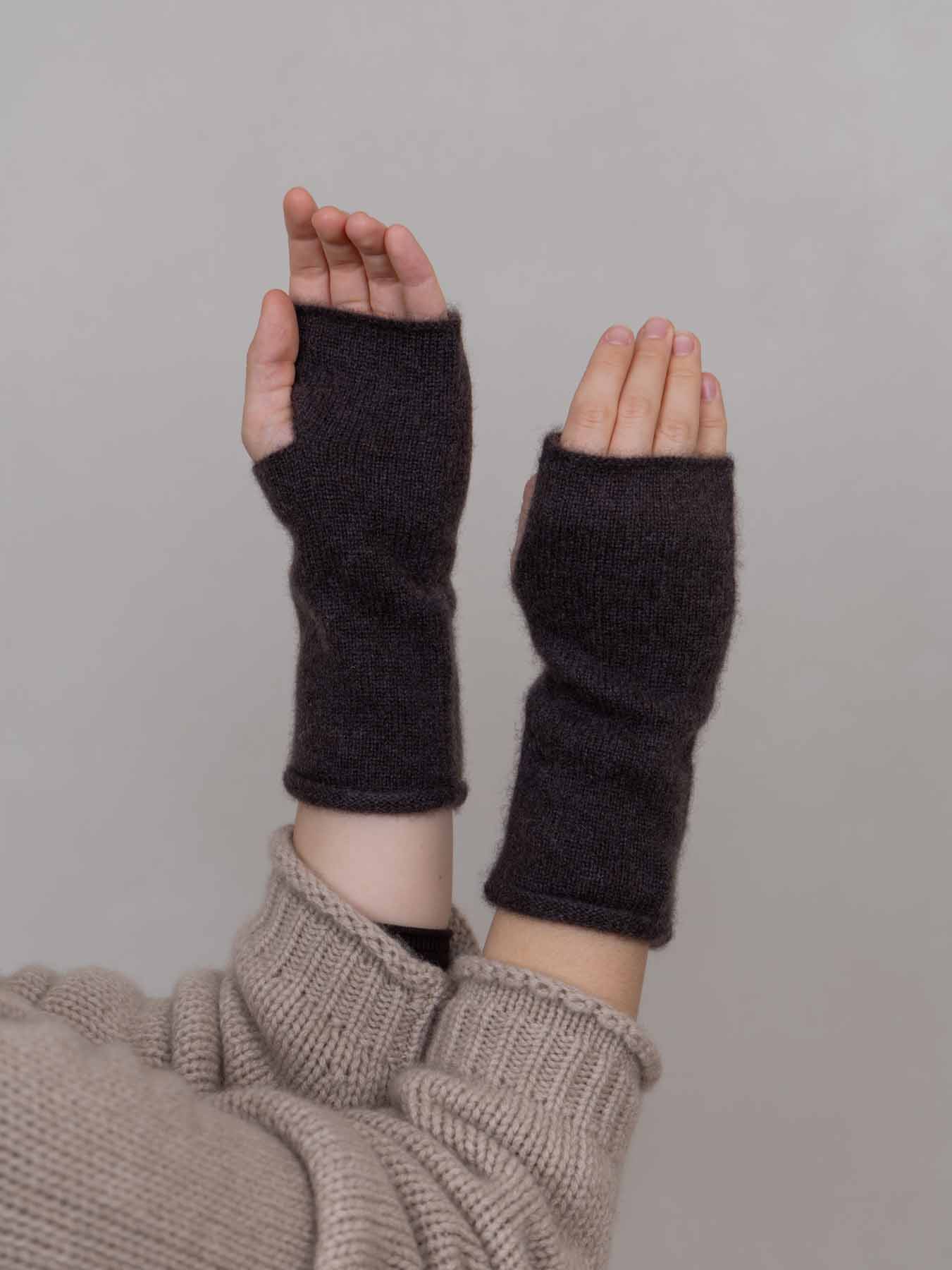Nori Wrist Warmers Cocoa