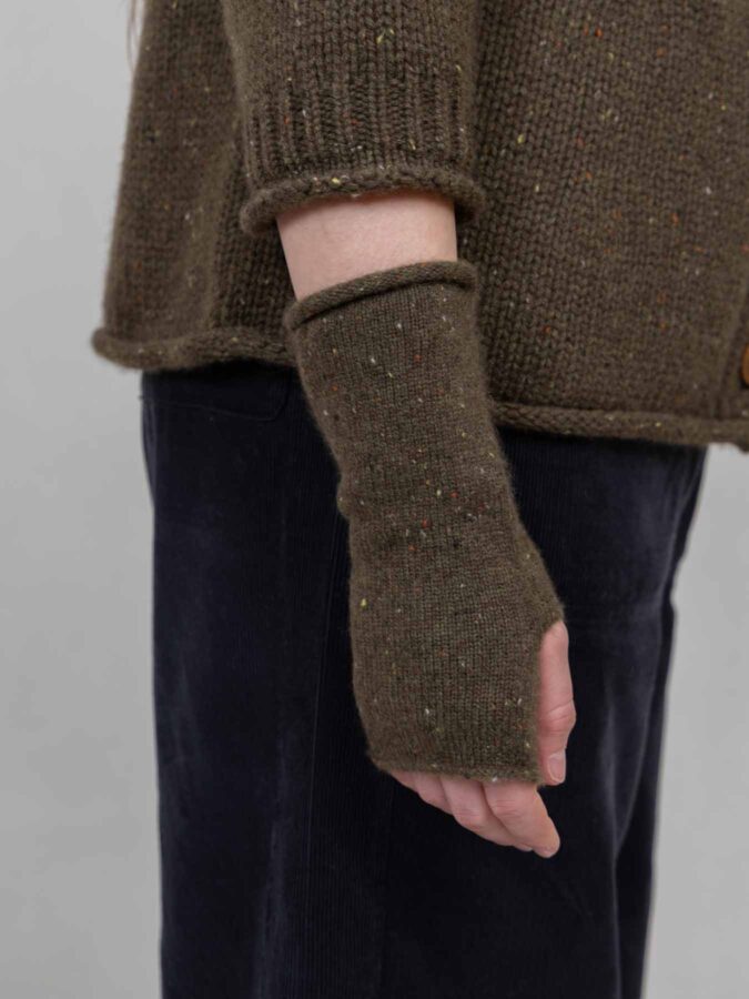 Nori Wrist Warmers Green