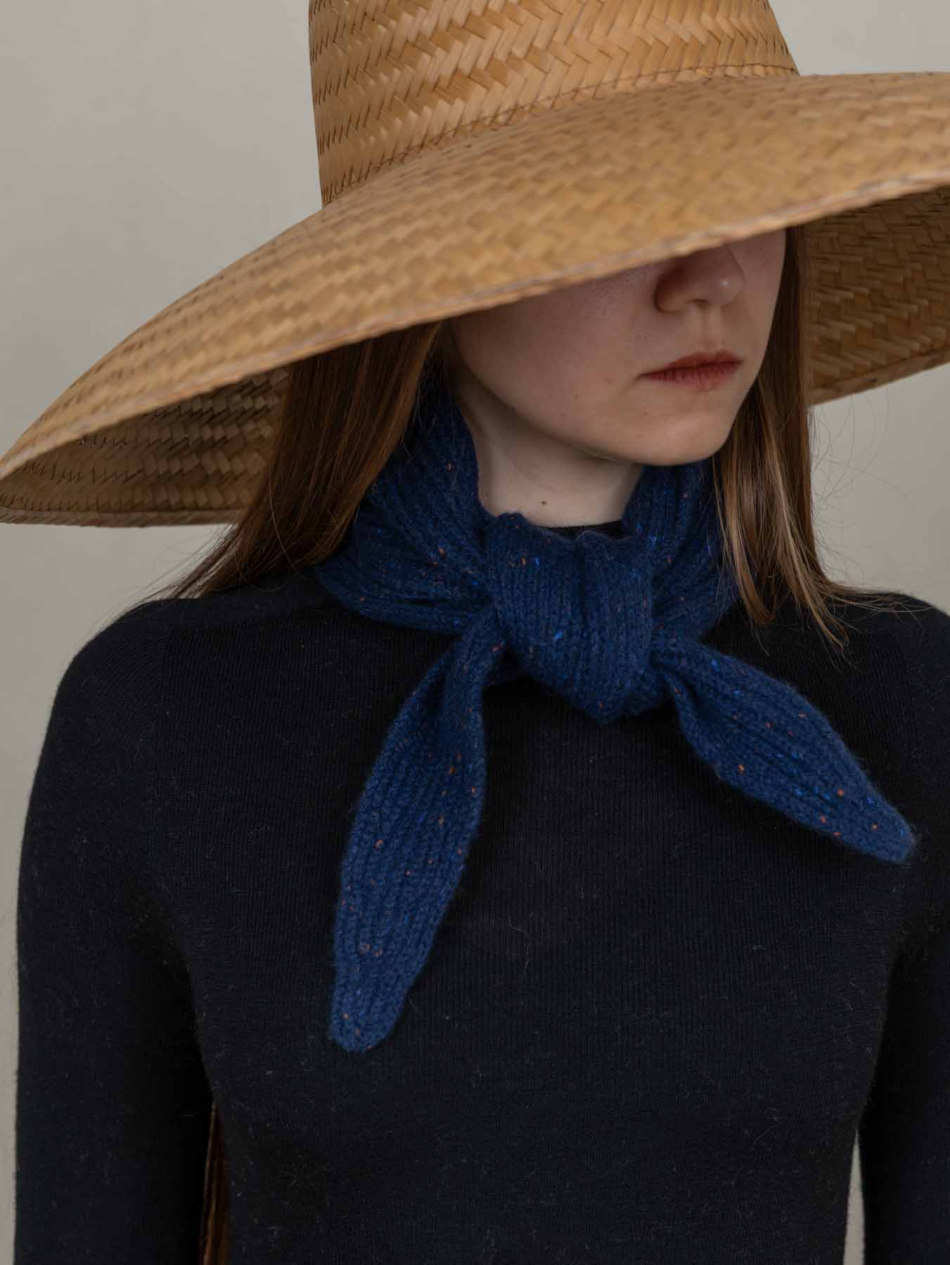 Cosmo Cashmere Neck Scarf Navy