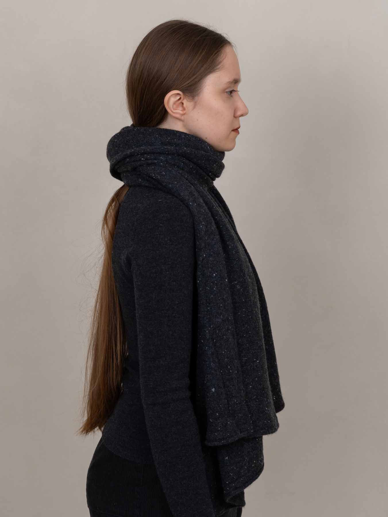 Moor Cashmere Wrap Charcoal