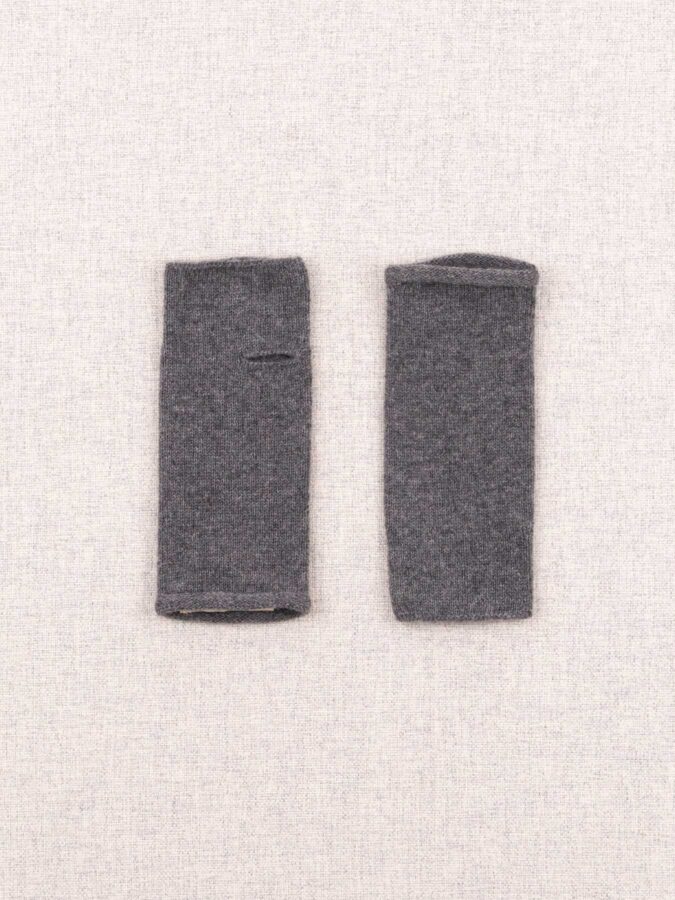 Nori Wrist Warmers Grey
