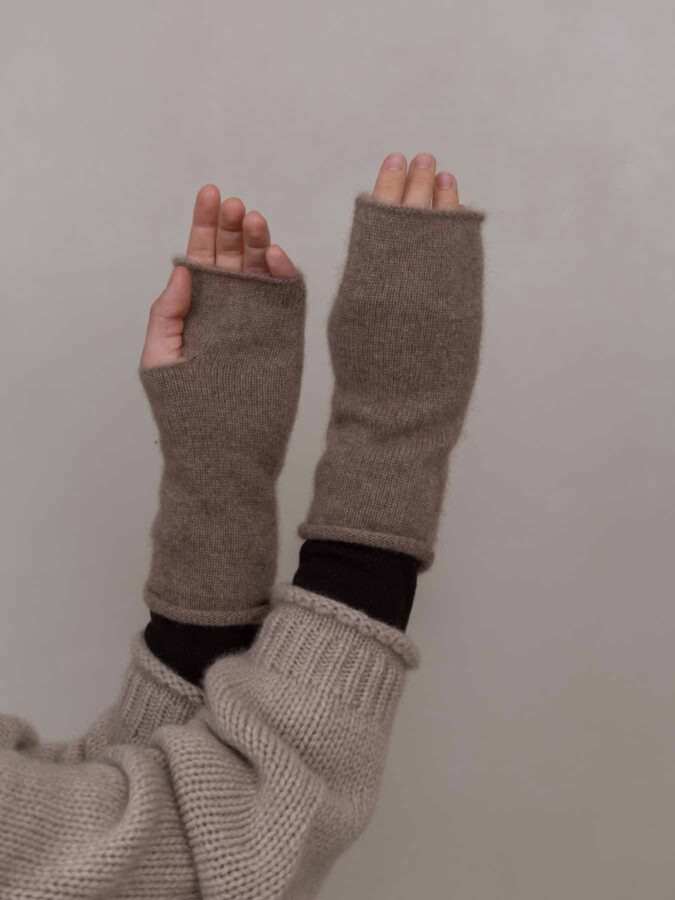 Nori Wrist Warmers Beige